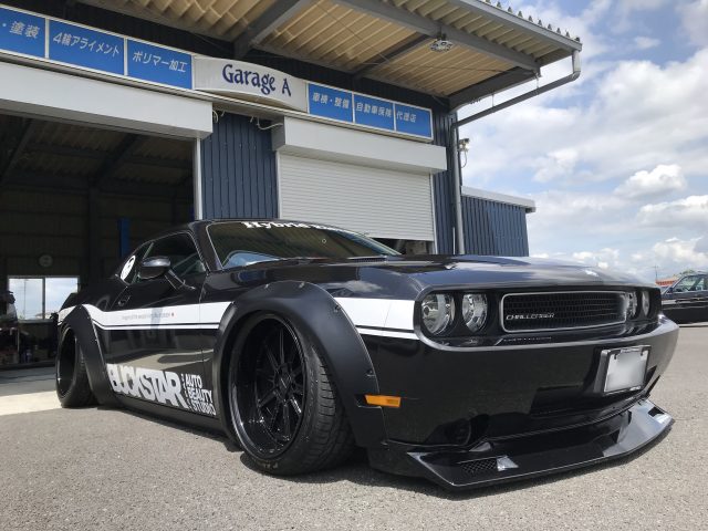 LB-WORKS DODGE CALLENGER SE 3.5